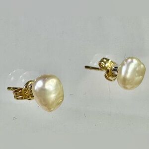 Solid 14k Yellow Gold Baroque Pearl Stud Earrings Lot#487